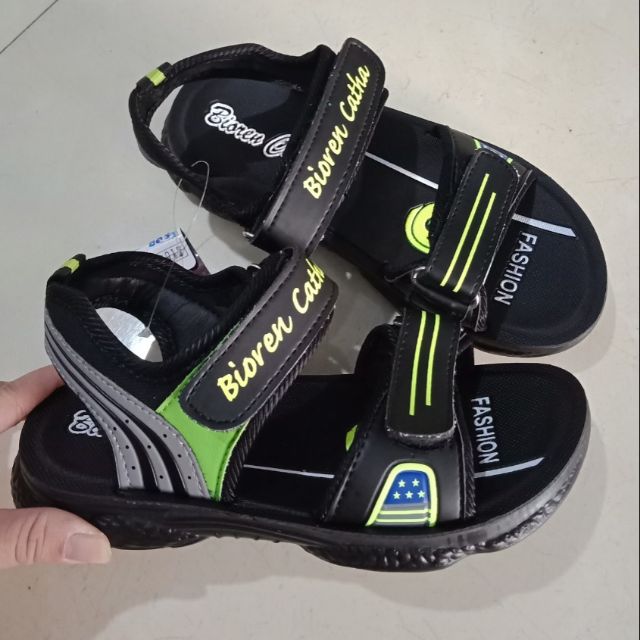 Sandal cho bé trai hàng Việt nam siêu đẹp, bền chắc, ko thấm nước. 70k