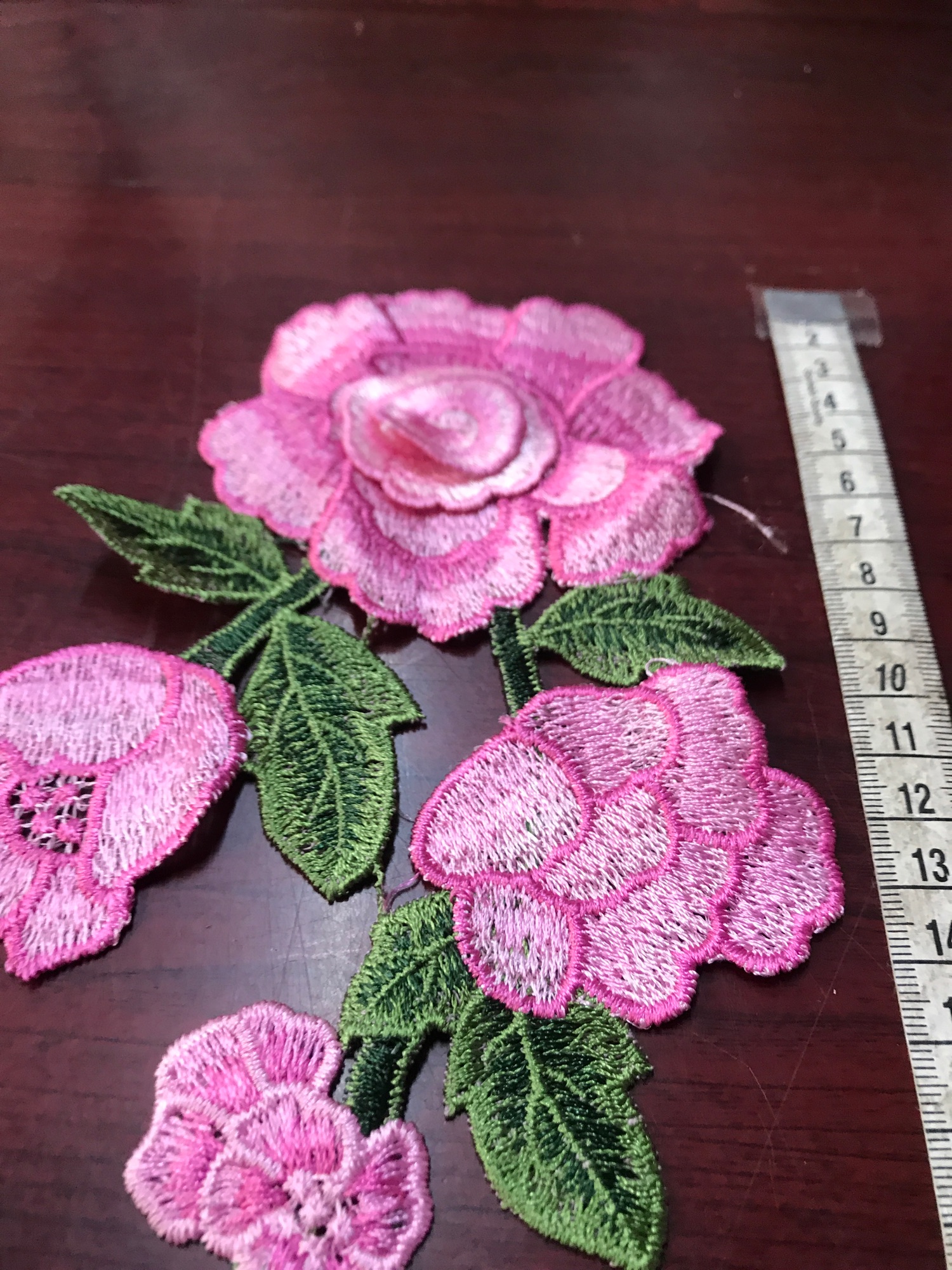 2 bông Hoa thêu cánh nổi 3D mã H307