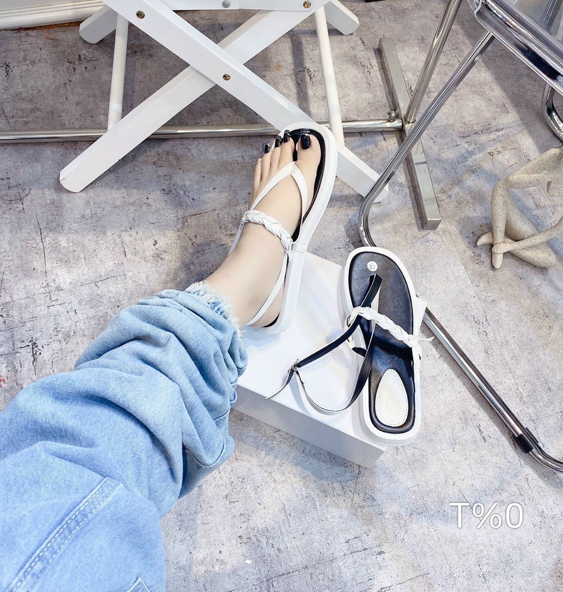 GIÀY SANDAL QUAI KẸP ĐẾ BÁNH MÌ