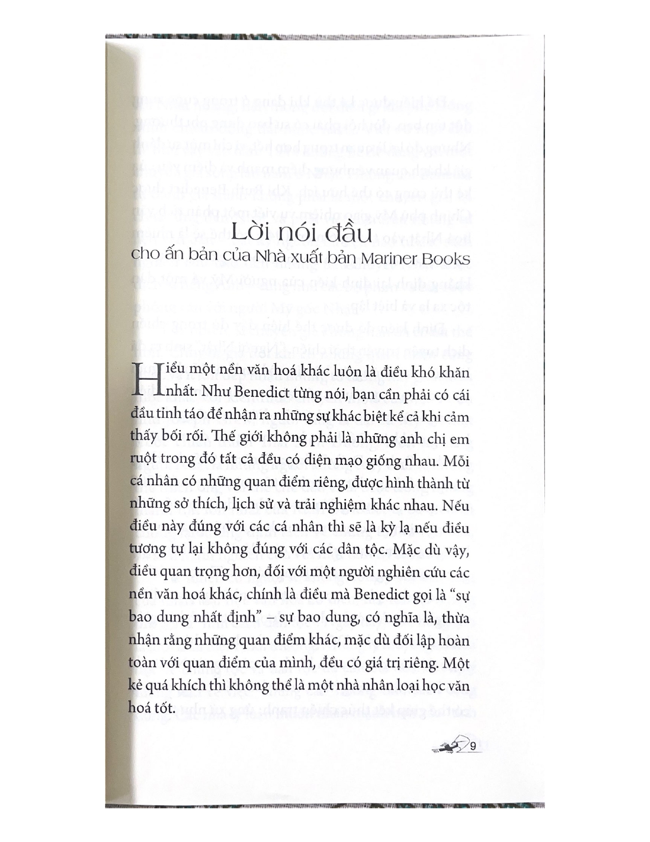 Sách - Hoa Cúc Và Gươm (Tái Bản 2020)-Vanlangbooks