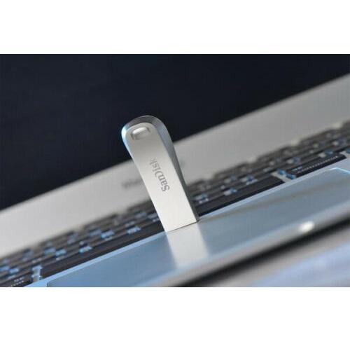 USB 3.1 SanDisk Ultra Luxe CZ74 32GB 150MB/s (Bạc) Nhất Tín Computer