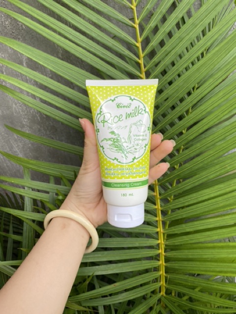 Sữa Rửa Mặt Gạo Rice Milk 180Ml Thái