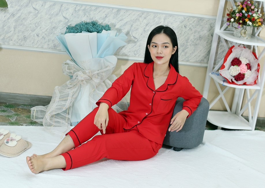 Bộ quần áo Pijama nữ MÀU ĐỎ VIỀN ĐEN Dài Tay Quần Dài vải phi lụa mờ - Nhẹ Nhàng Tinh Tế - Mặc là thích ngay !