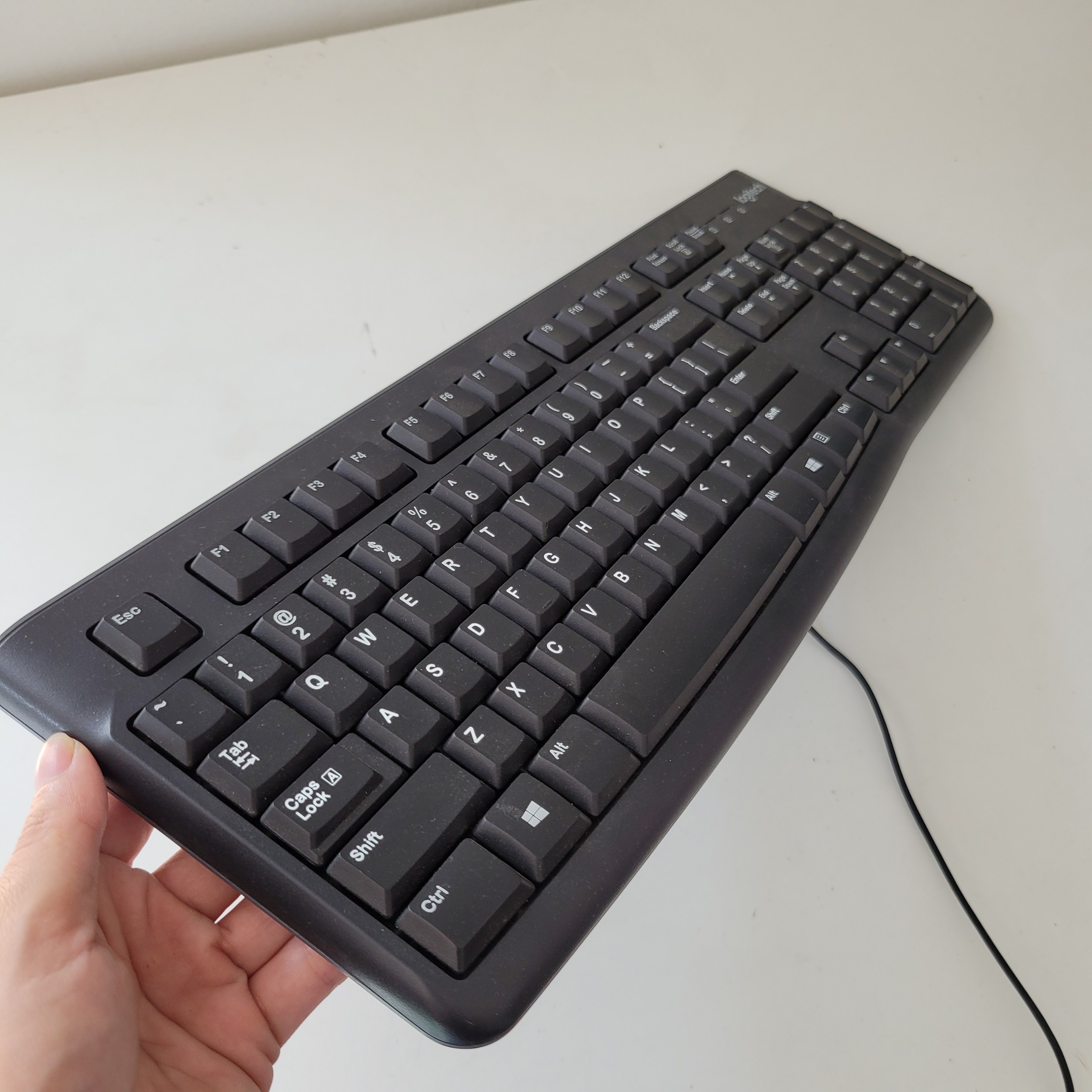 Bàn phím có dây Logitech K120 USB hàng đã qua sử dụng