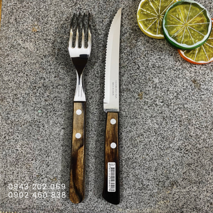Bộ dao nĩa cán gỗ ăn thịt bò
