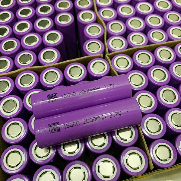 Pin Lithium 18650 dung lượng 1200mAh/2000mAh