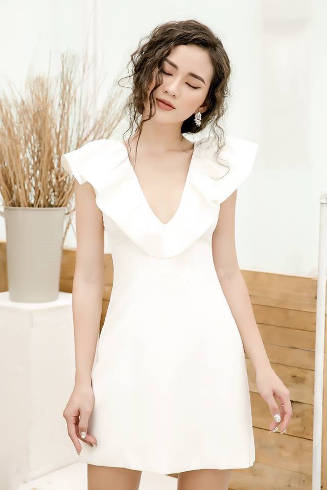 Đầm cổ v nhúng bèo thiết kế sang trọng tự tin diện phố