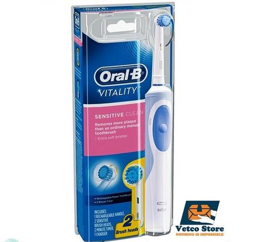 Bàn chải đánh răng điện Oral-B Vitality Plus