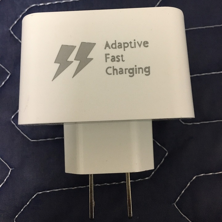 Củ Sạc 4 cổng USB + 1 PD Sạc Nhanh Cho iPhone Samsung Xiaomi