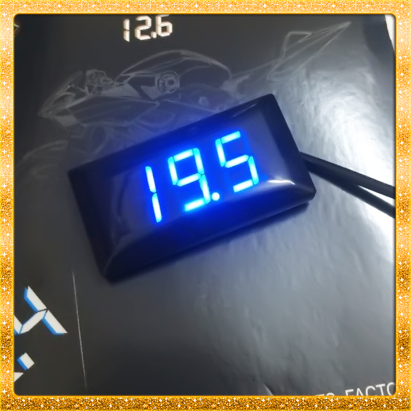 ĐỒNG HỒ BÁO ĐIỆN BÌNH XE MÁY
