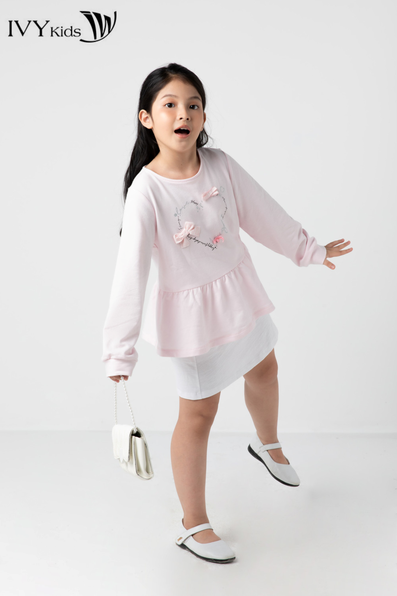 Áo thun trái tim bé gái ivy moda ms 58g1410