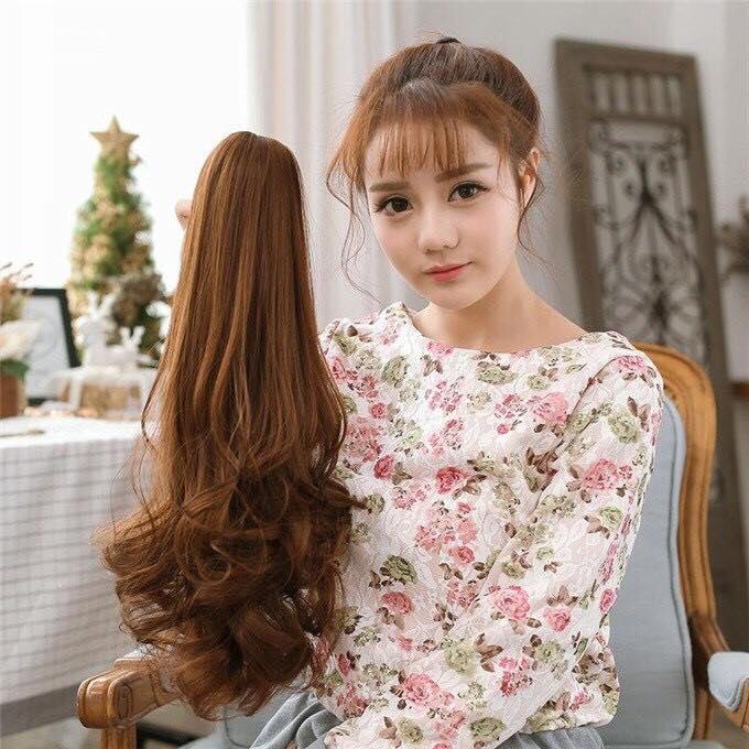 Ngoạm tóc giả xoăn đuôi dài