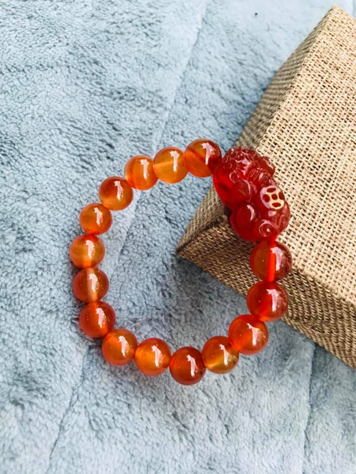 VÒNG TAY TỲ HƯU ĐÁ MÃ NÃO ĐỎ 10LY
