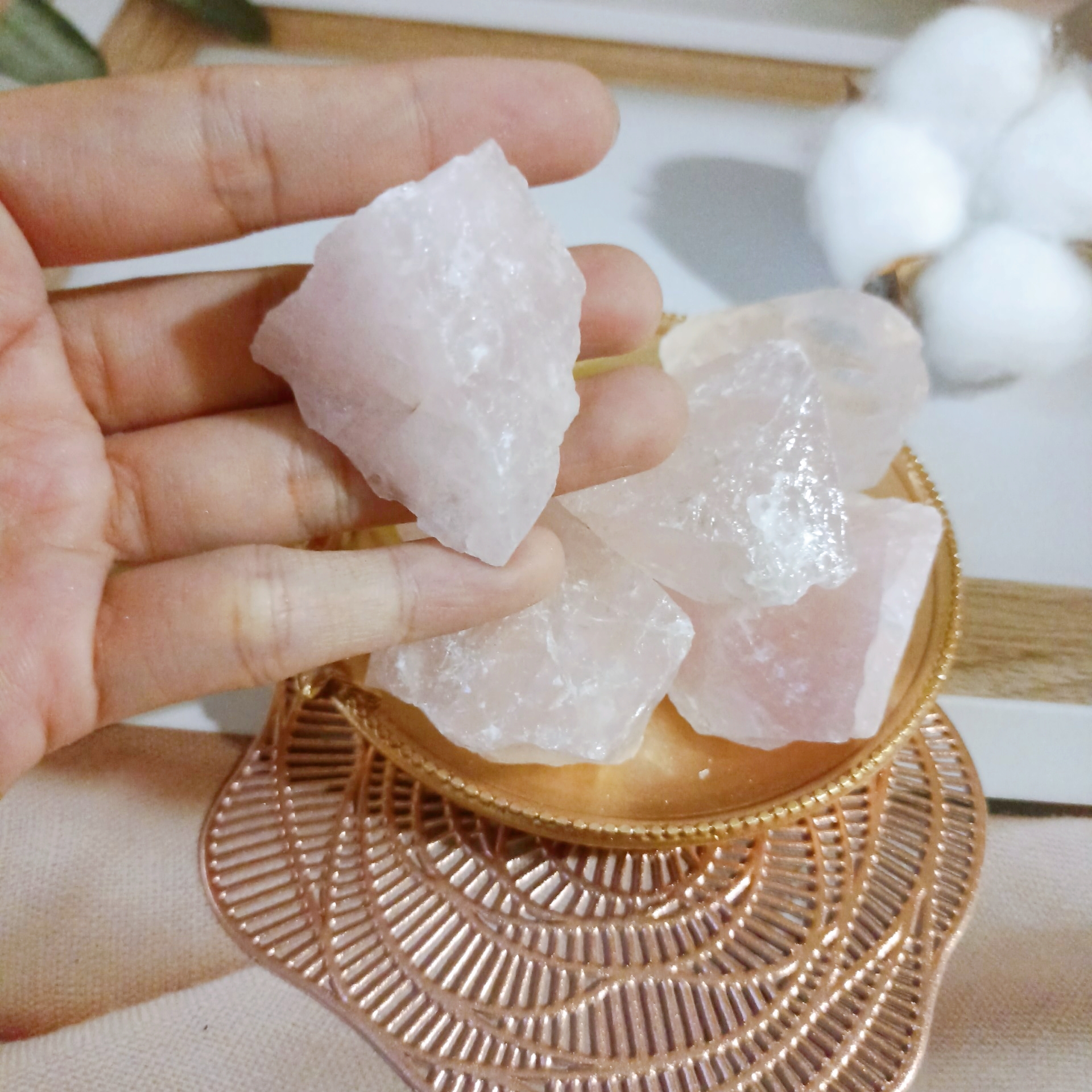 Viên thạch anh hồng thô (Rose Quartz) đá thanh tẩy