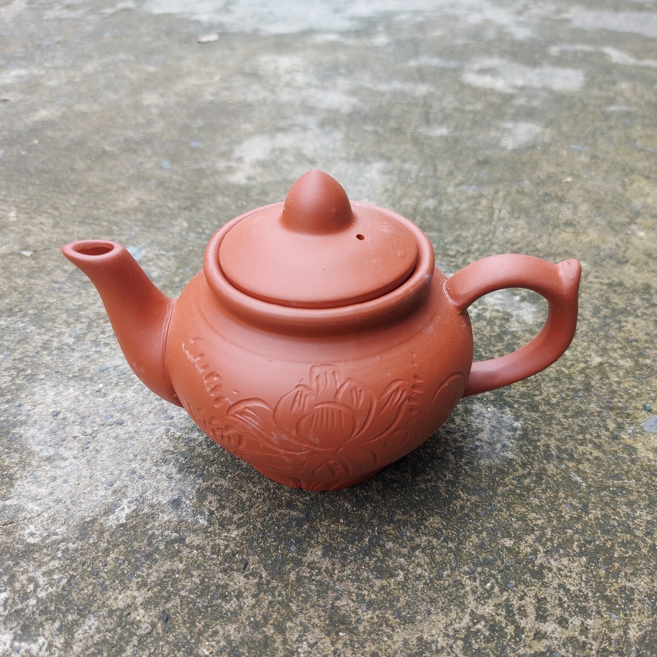 Bat Trang Terracotta Teapot in Reddish Brown Color (Single Pot)