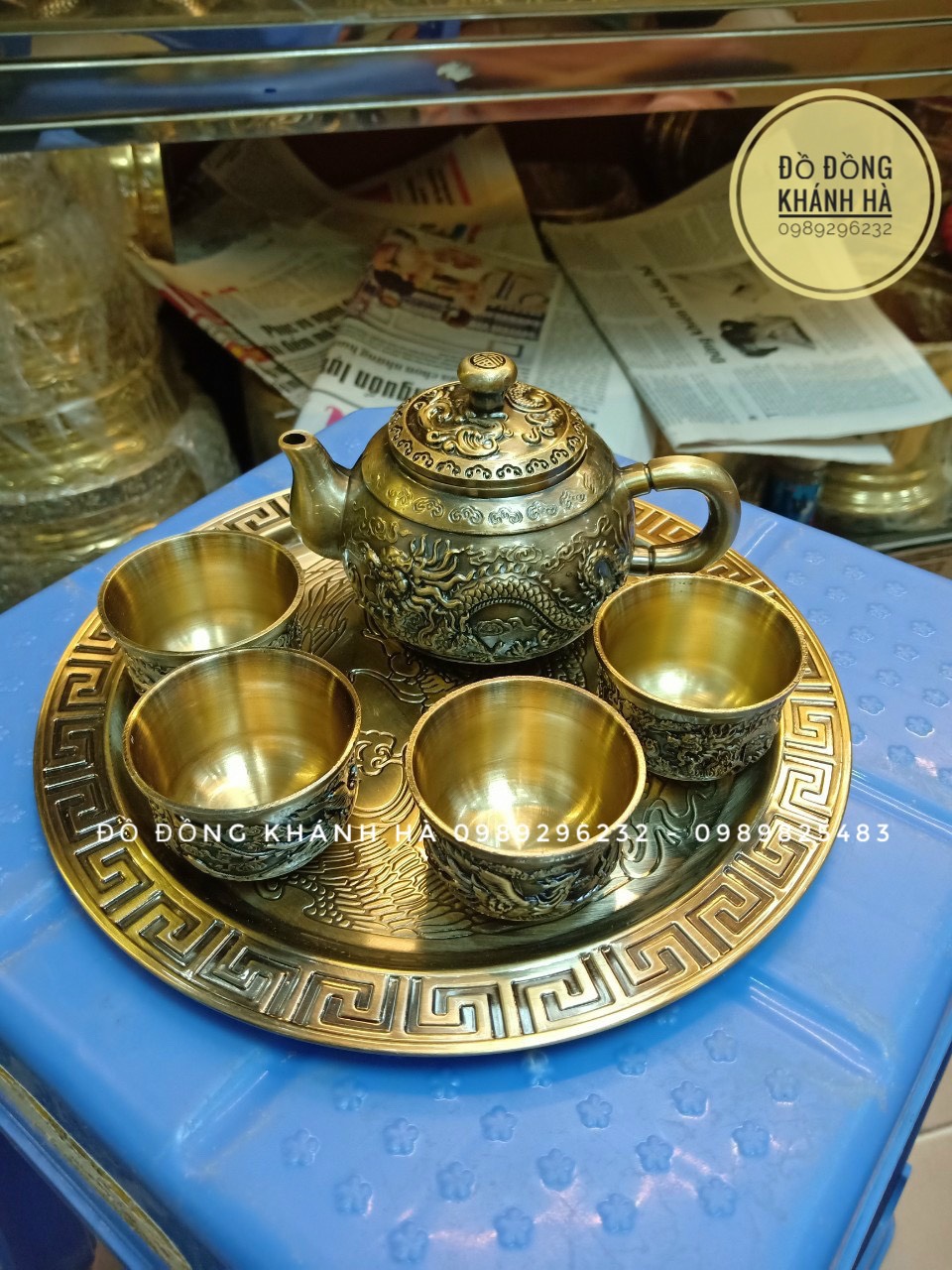 Bộ ấm chén Rồng phượng bằng đồng vàng