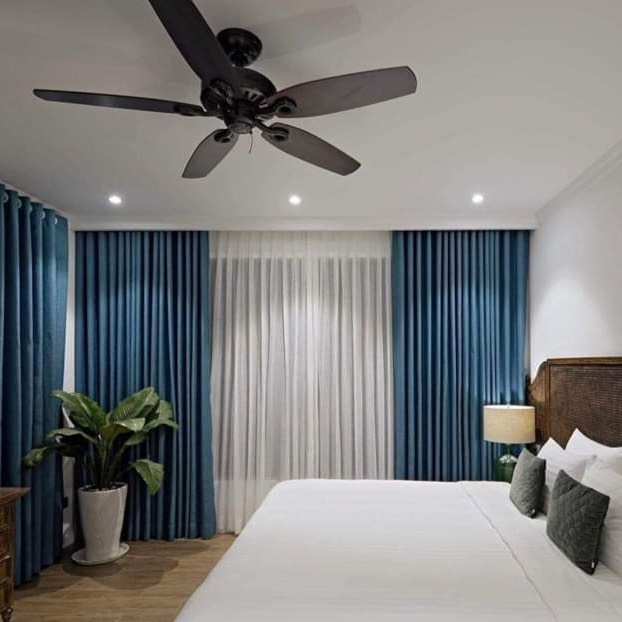Rèm Cửa màu Xanh vân chìm sang trọng