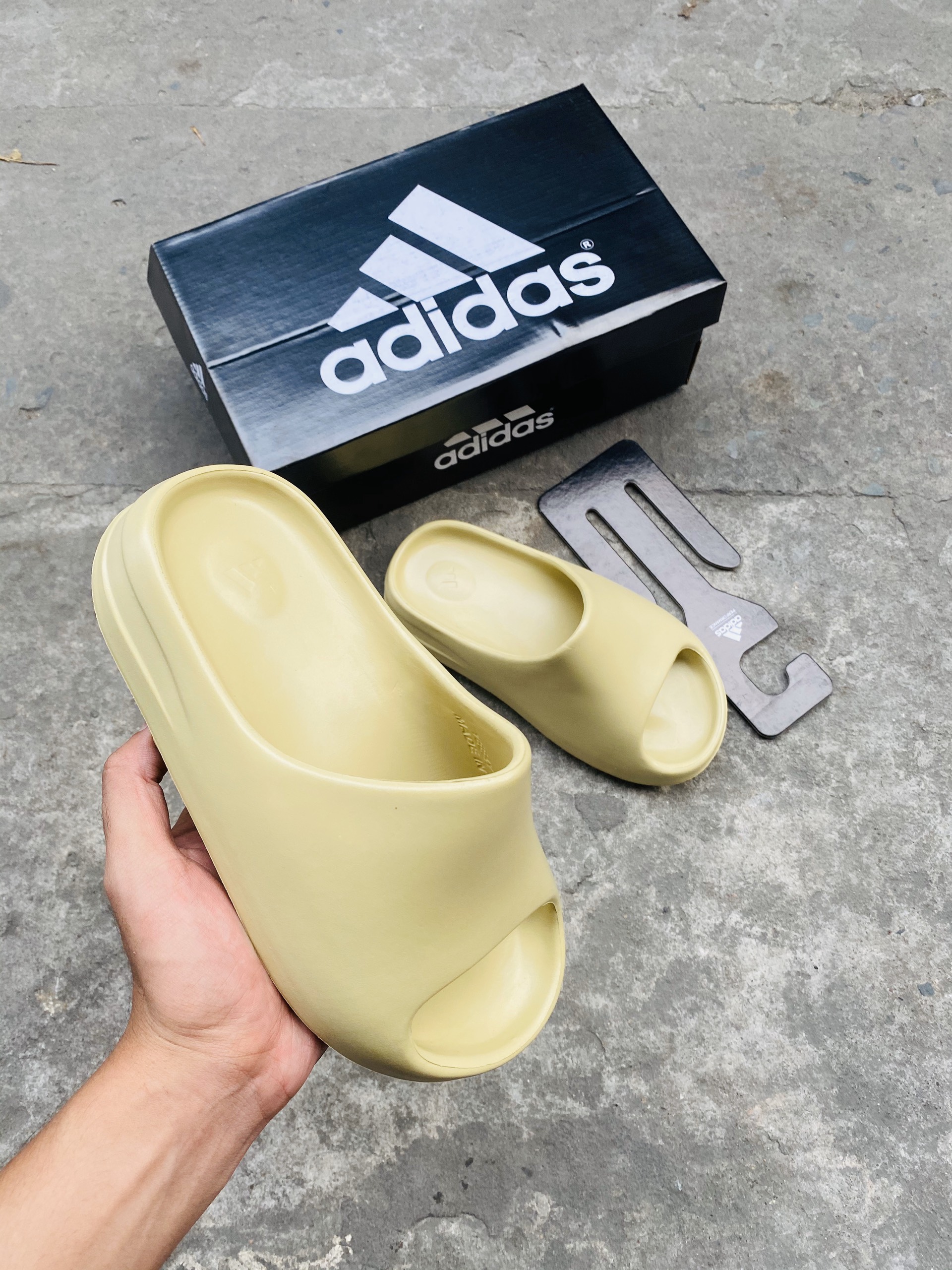 Dép adidas yeezy slide trơn