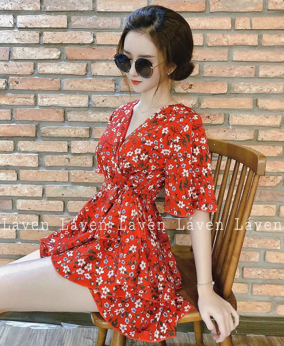 Đầm lụa hoa nhí tay lỡ cổ tim dễ thương