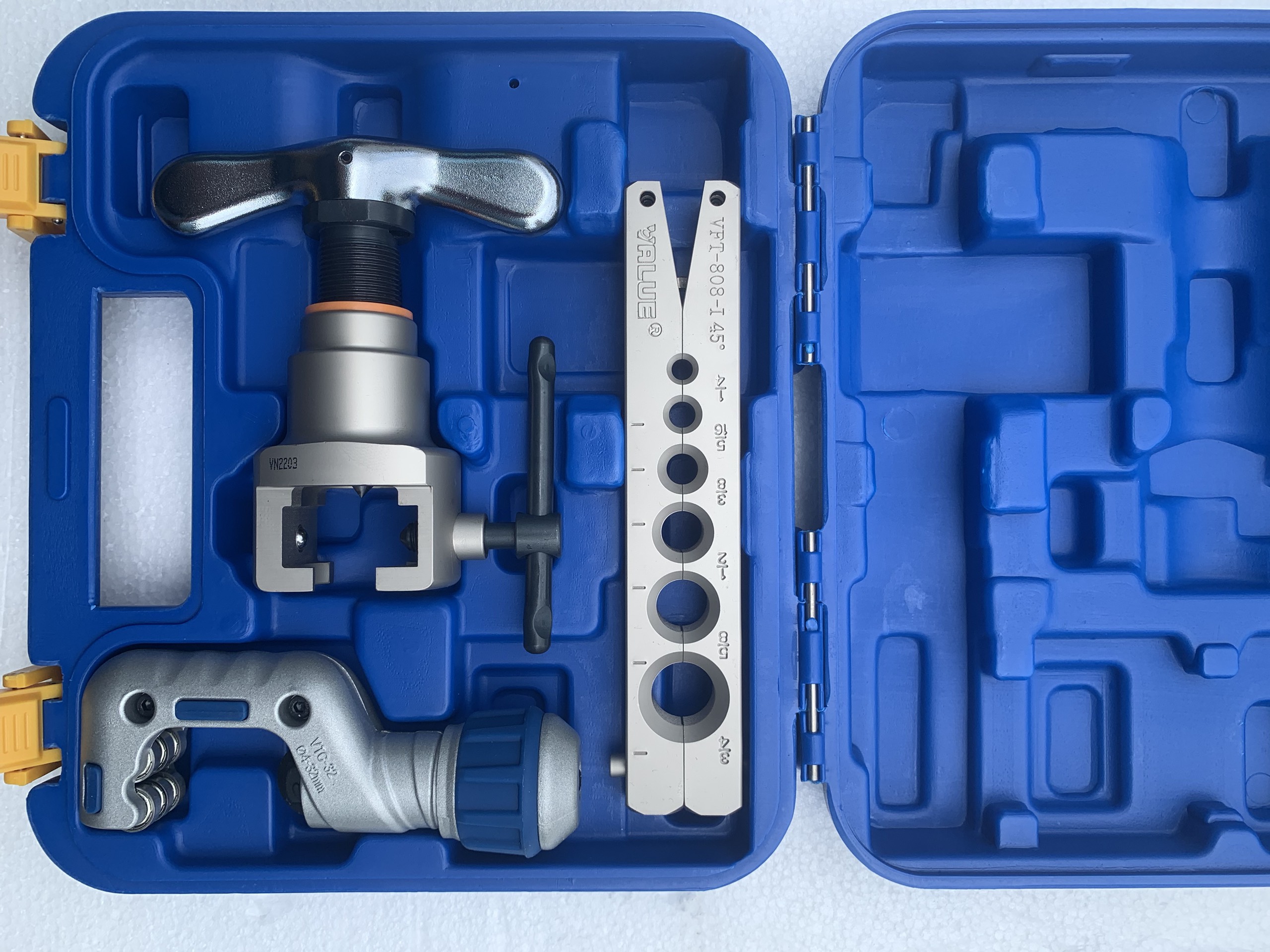 Bộ Loe Lệch Tâm Value Model: VFT-808-IS (1 Kẹp, Có Dao) (Bộ)