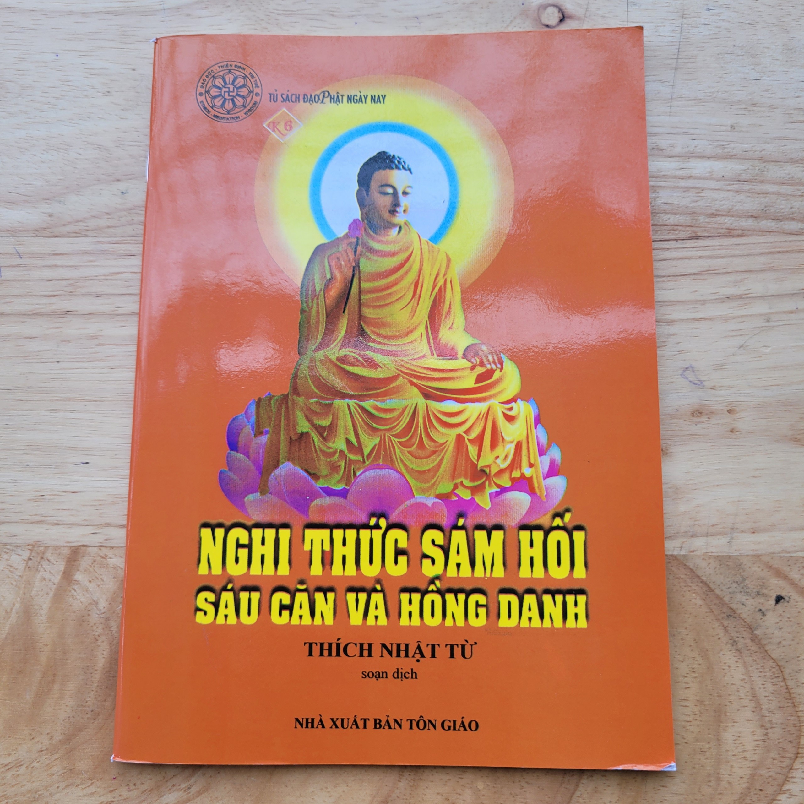Sách - Nghi Thức Sám Hối Sáu Căn Và Hồng Danh