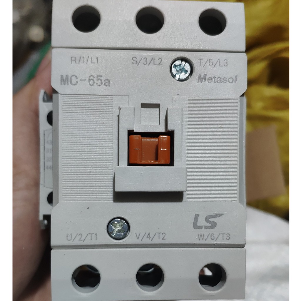 Khởi động từ MC 65A