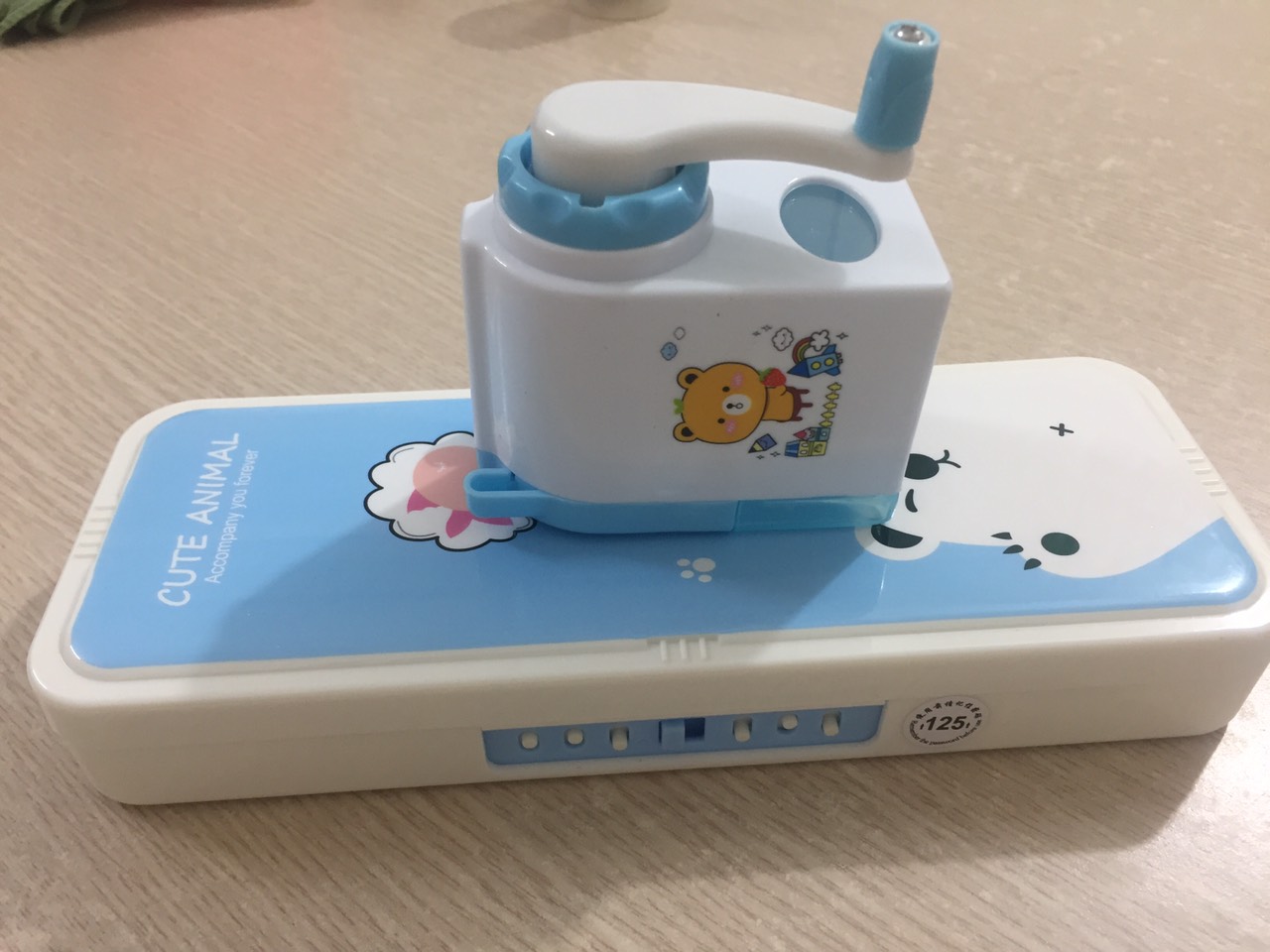 HỘP ĐỰNG BÚT HỌC SINH CÓ MÃ SỐ