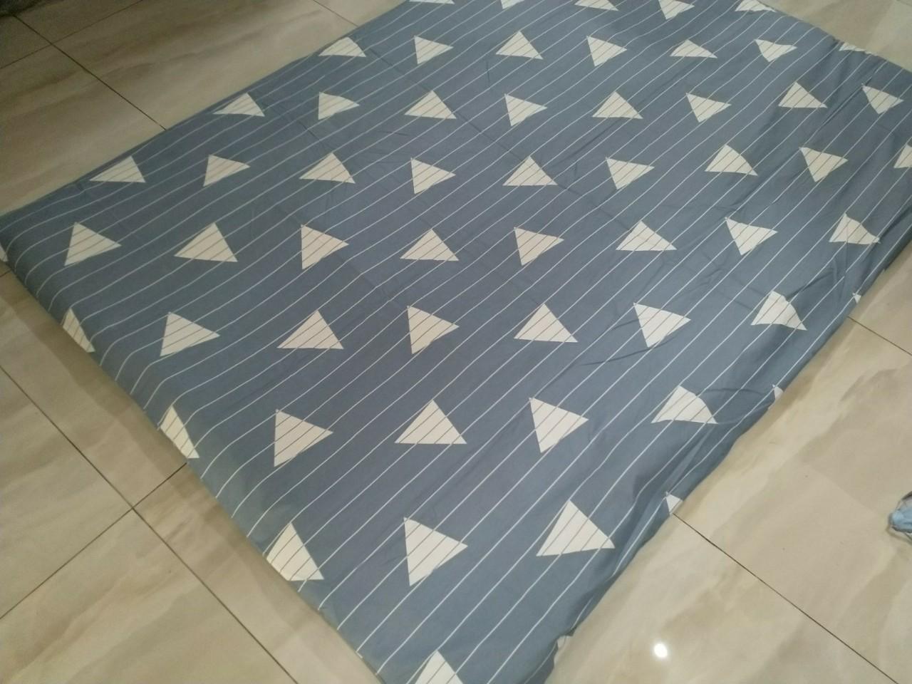 BỘ NỆM TRẢI SÀN VÀ VỎ BỌC NỆM 1M6*2M*4CM