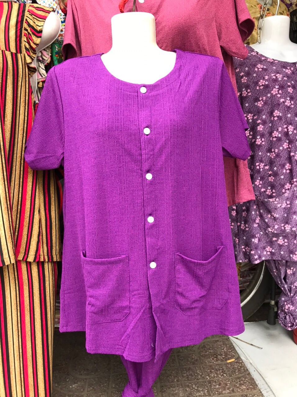 [HCM]Bộ bà già cổ tròn