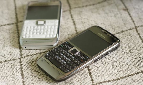 Điện thoại Nokia E71 Sài 3G/Wifi (CHÍNH HÃNG - MAIN ZIN - BẢO HÀNH 1 NĂM)