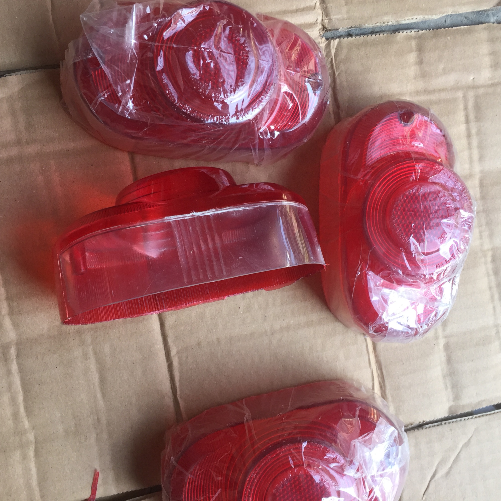 Nắp chụp hậu xe honda 67, Cub 78