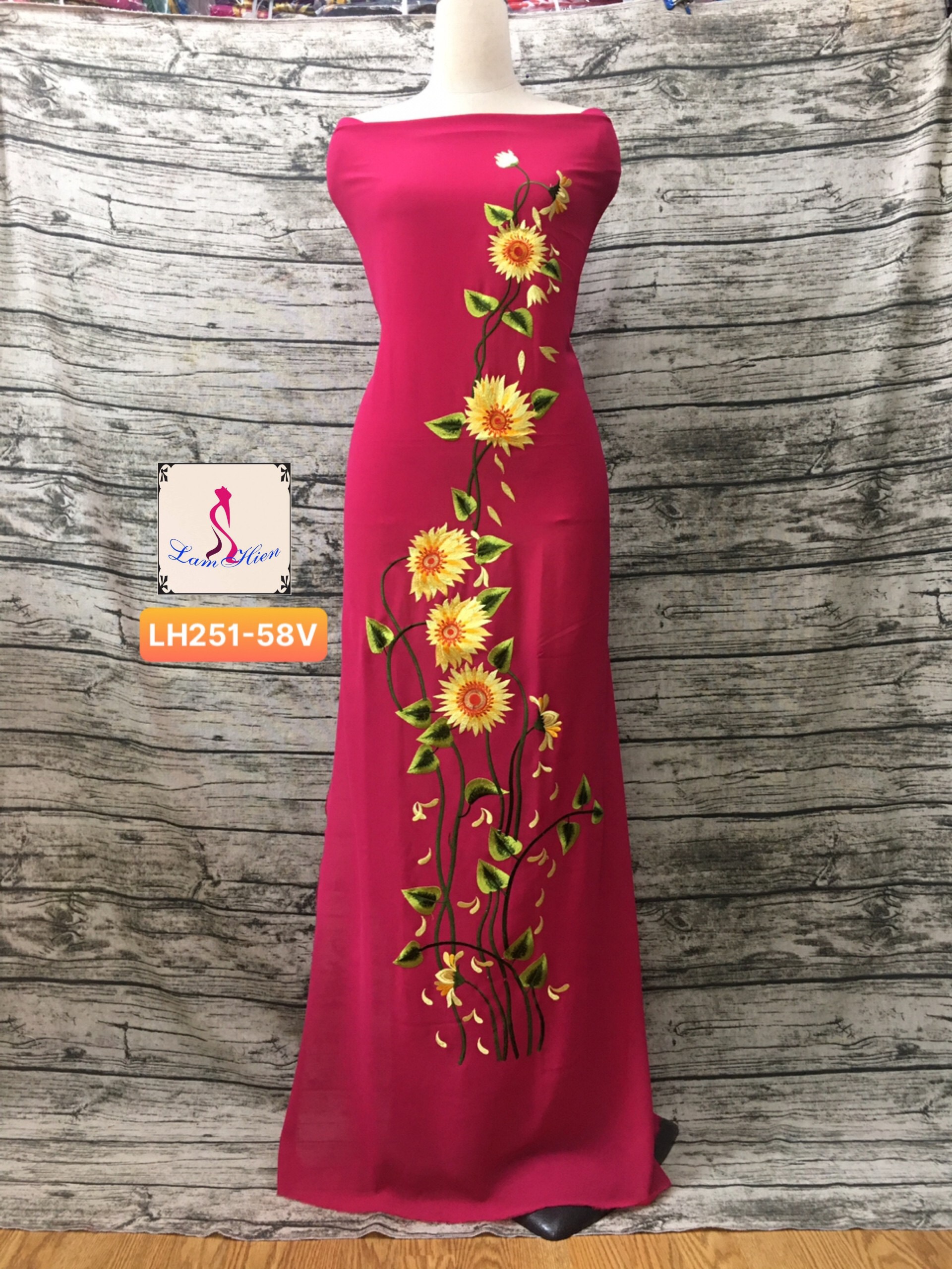 Vải may áo dài bông thêu LH251