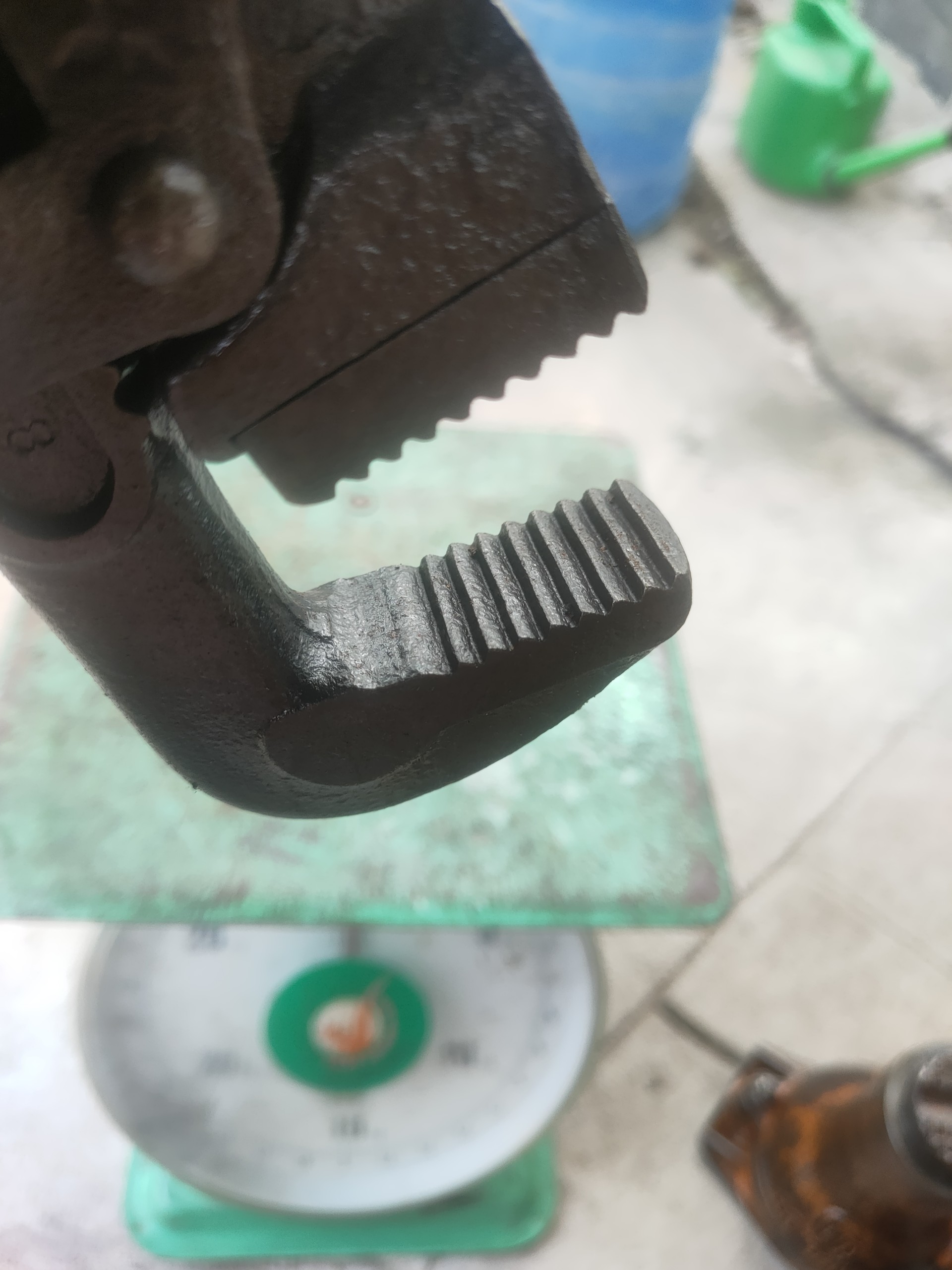 Mỏ lết răng 350mm hàng Nhật bãi