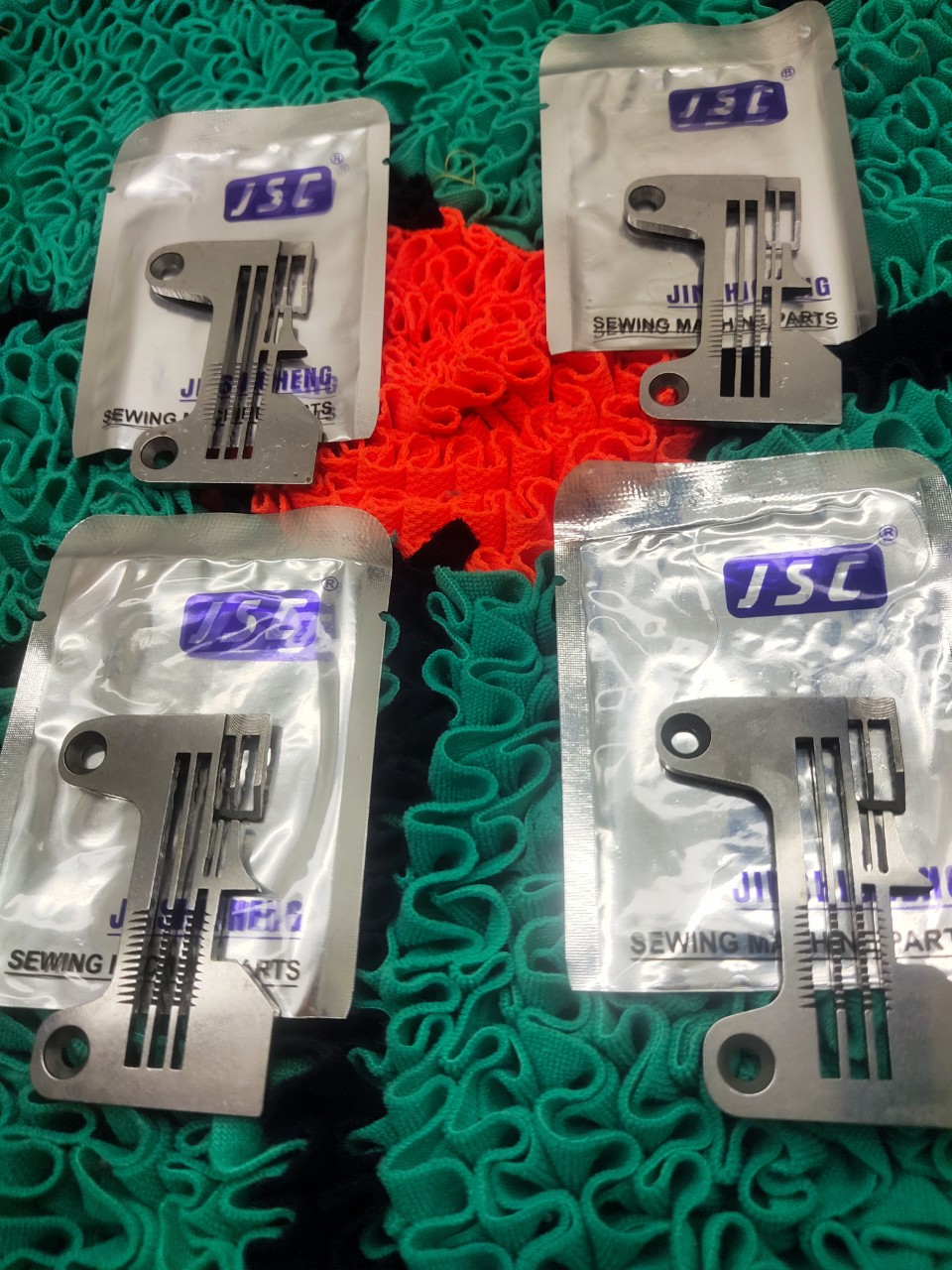 mặt nguyệt vắt sổ 4 chỉ jack