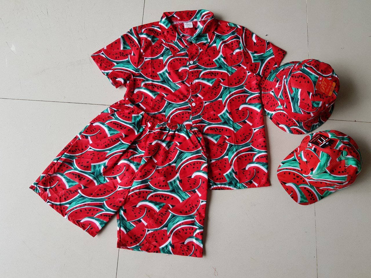 Set bộ trái cây đi biển-Dưa hấu đỏ tươi