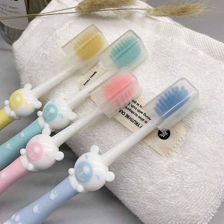 Set 4 Bàn Chải Đánh Răng Trẻ Em Xuất Nhật Cho Bé ( hình thú thỏ, gấu )