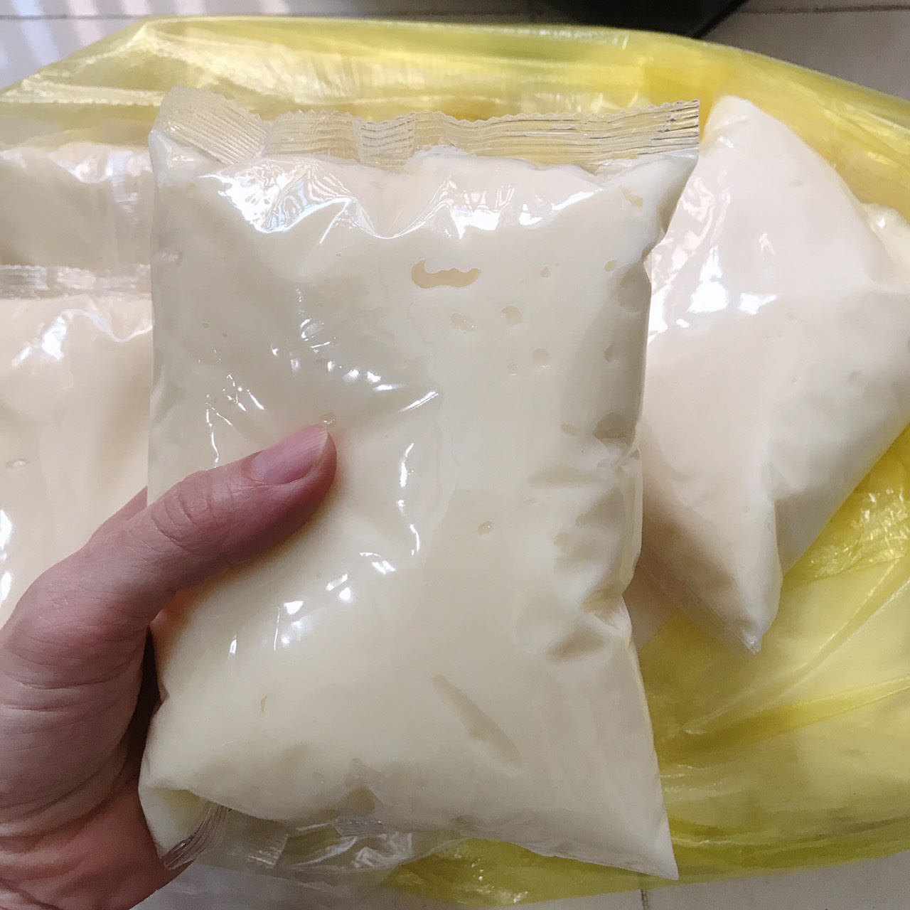 1kg bơ trắng dùng để làm bánh tráng