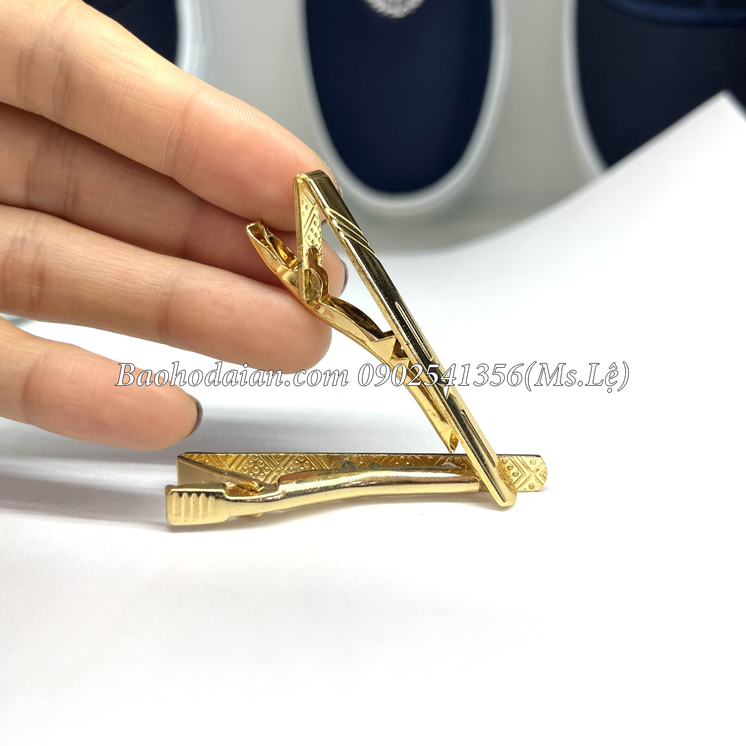 Kẹp cà vạt bảo vệ