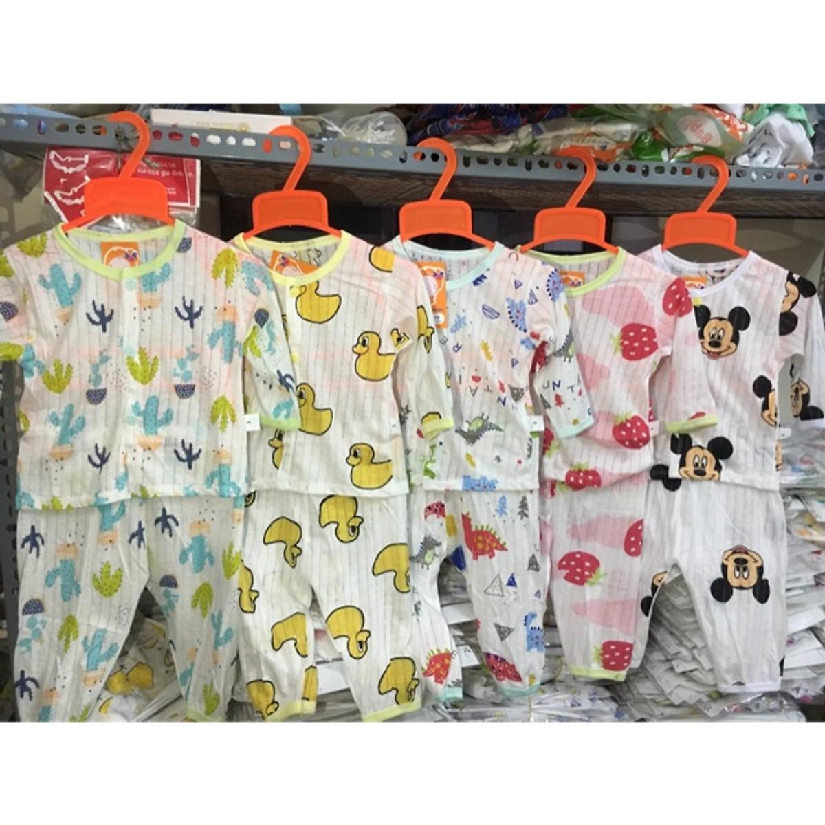 Combo 03 bộ cotton giấy dài tay cài vai hoạ tiết giao ngẫu nhiên
