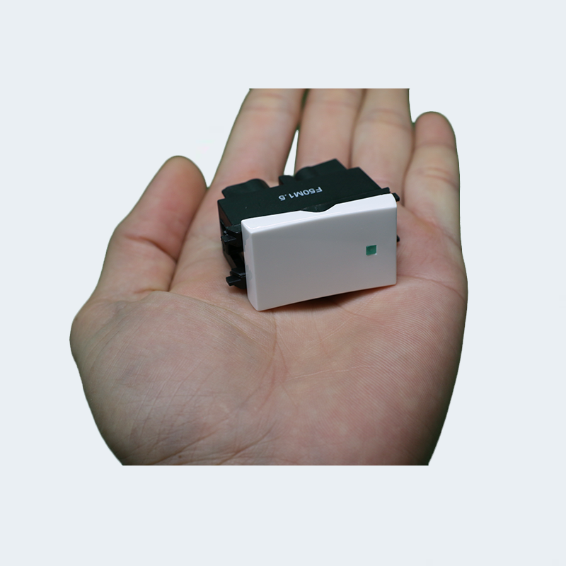 Công tắc 1 chiều 16AX, size S F50M1_5_WE
