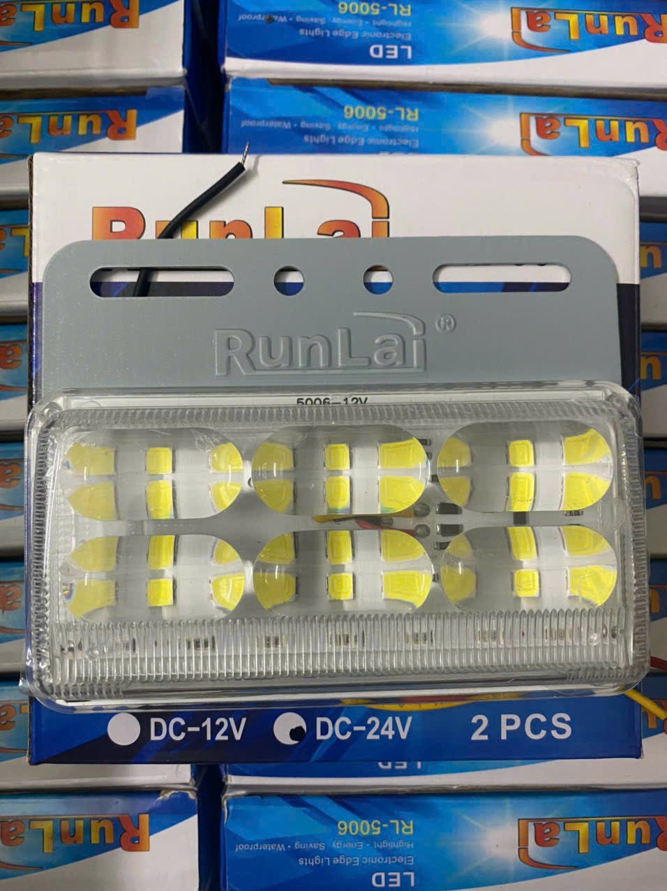 Đèn sườn RunLai RL 5006 12V (1 cái)