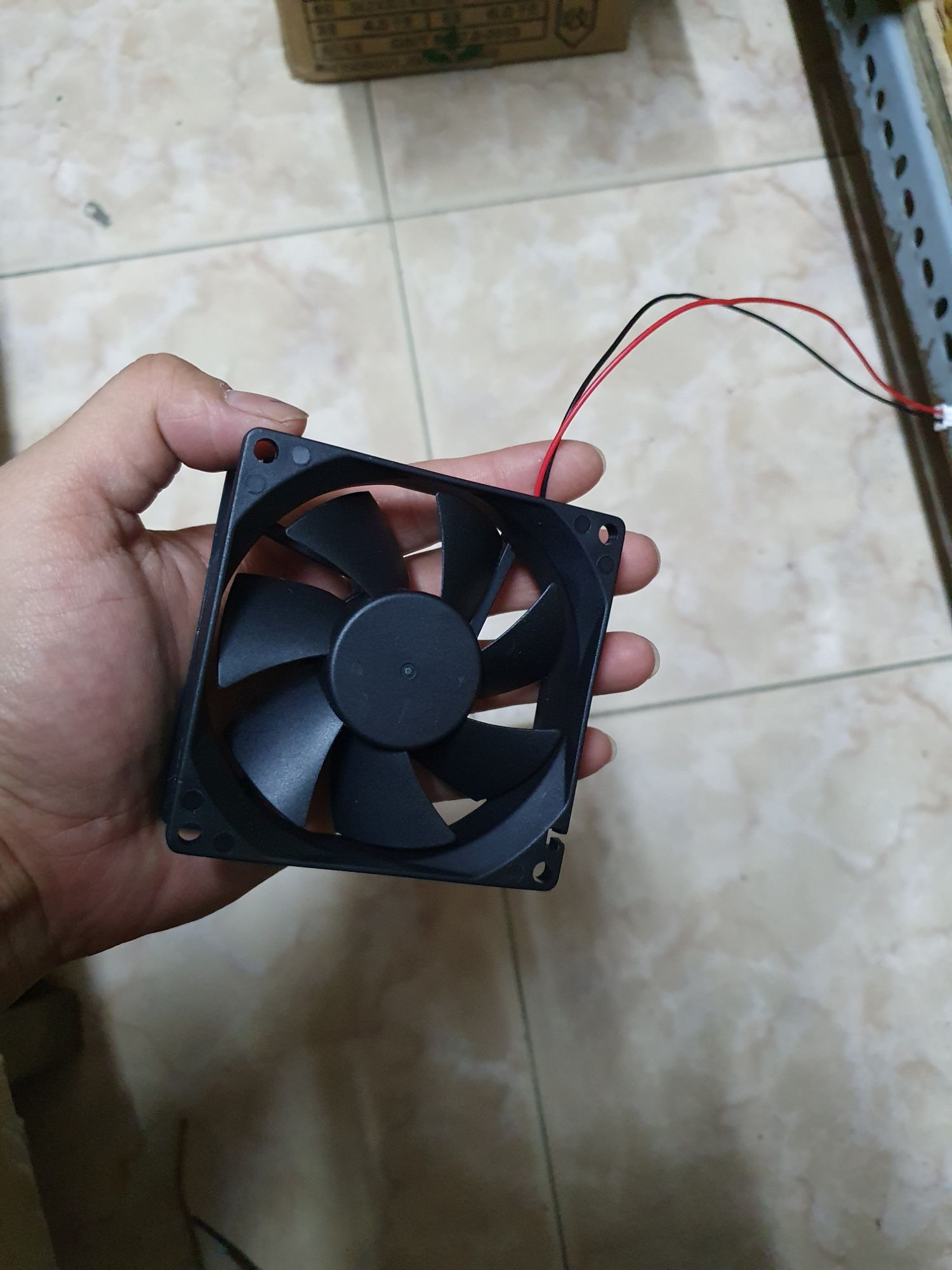 quạt tản nhiệt 8×8 12 vôn
