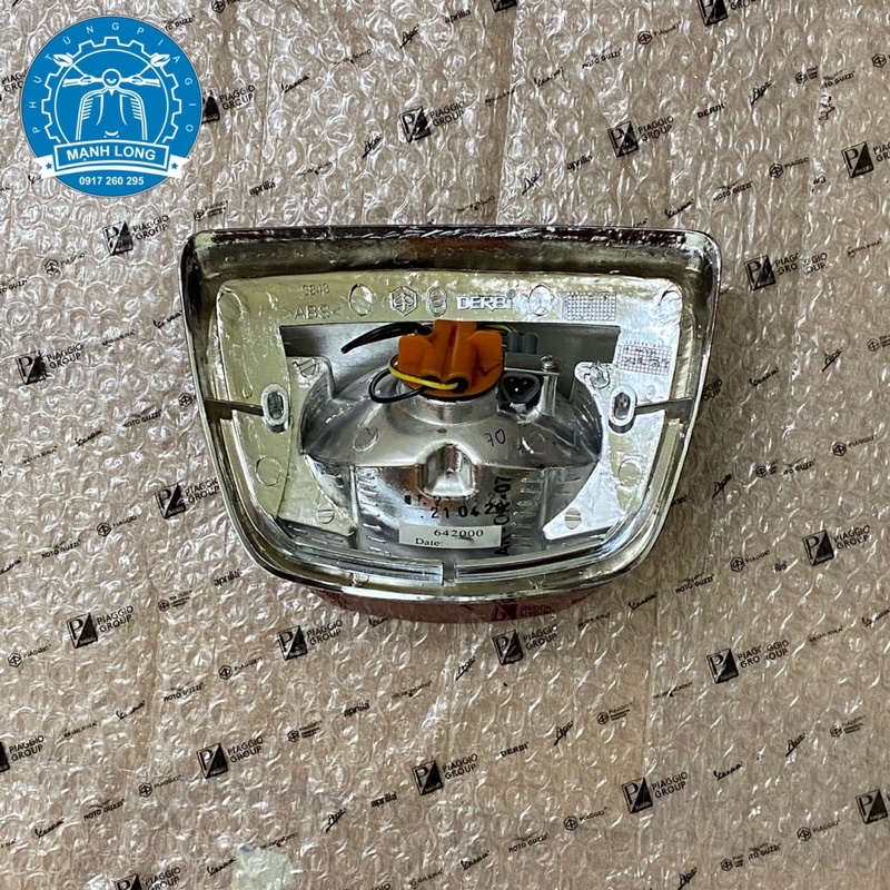 Cụm đèn hậu Vespa S ( chính hãng )