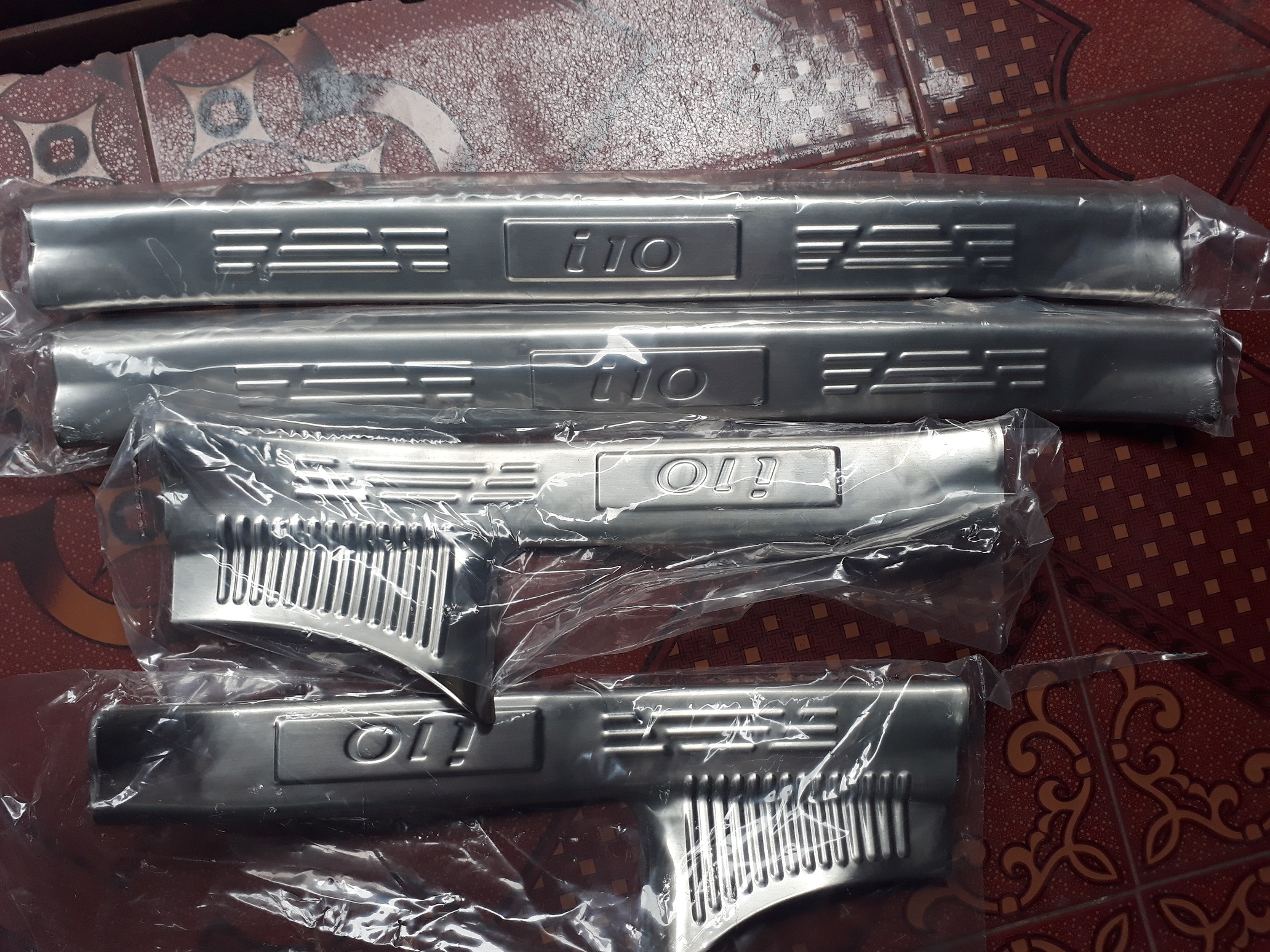 Nẹp bước chân trong inox xe huyndai i10 form 2014 - 2019.