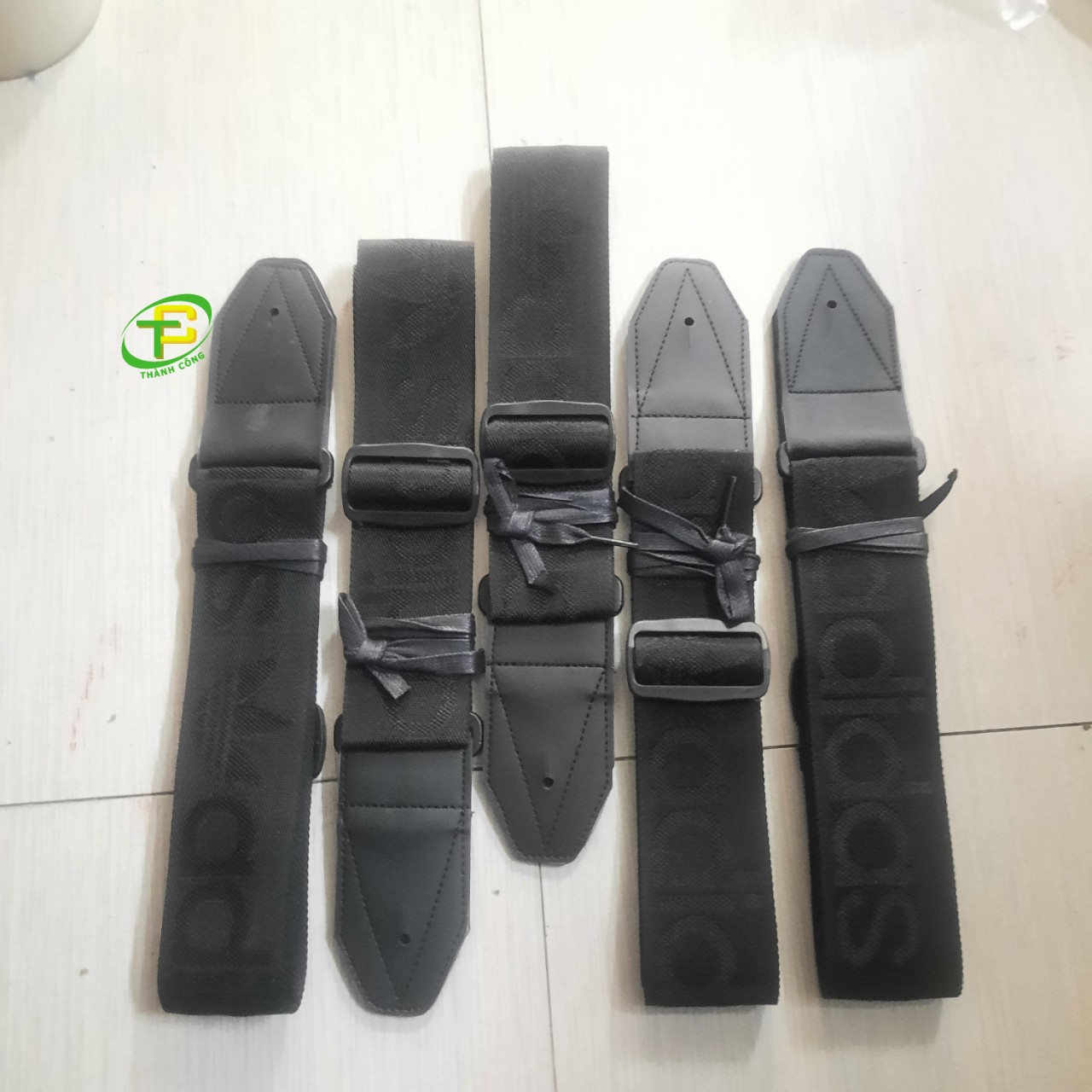 Dây đeo đàn guitar