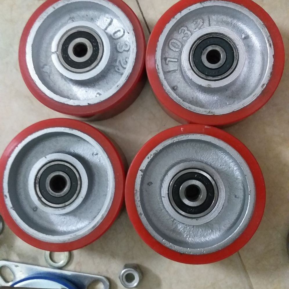 Bộ 4 bánh pu gang 100×32mm lỗ cốt 10 mm
