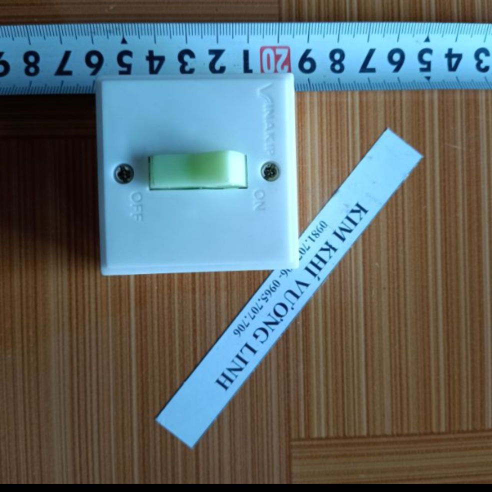 Công tắc đơn vinakip - Metal Tools