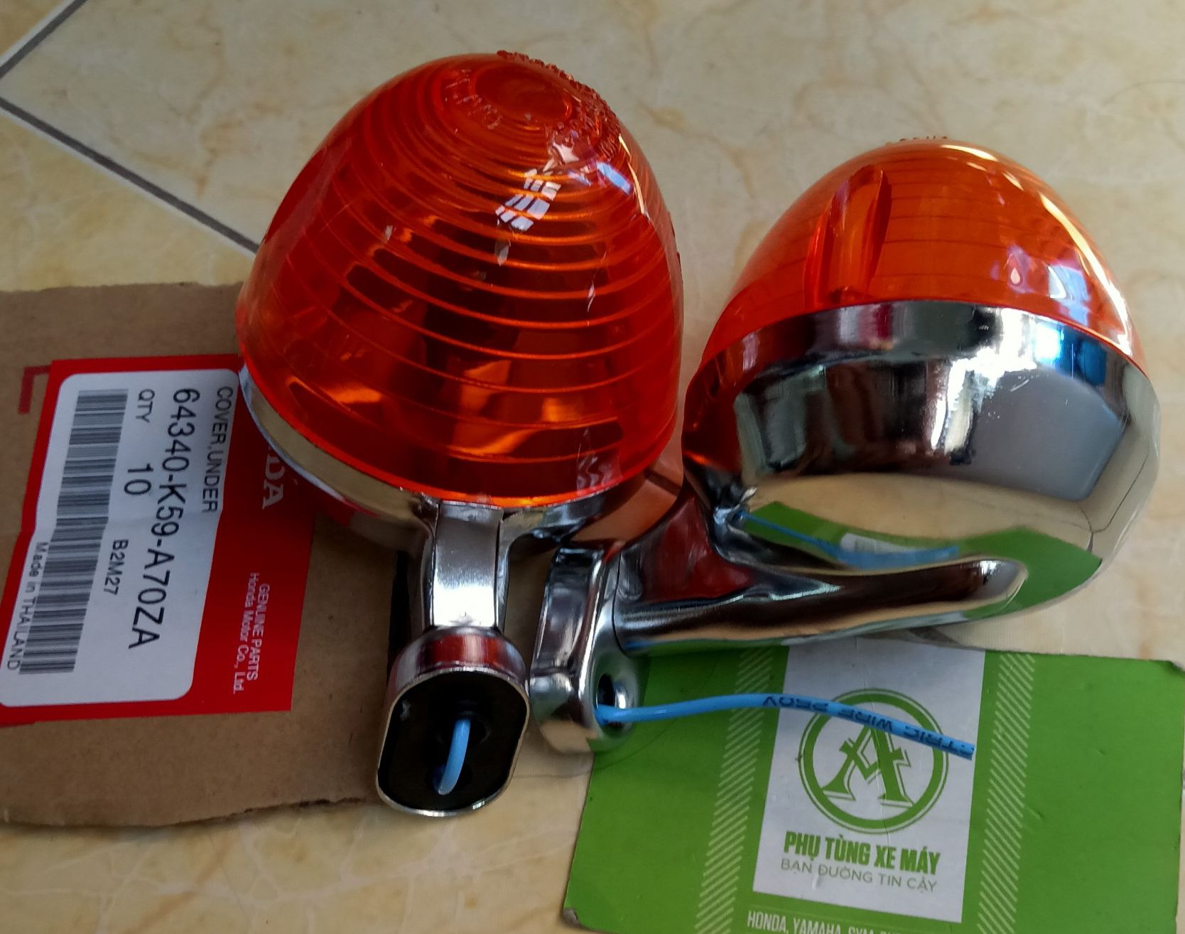 Cặp đèn xi nhan xe 67 loại 1