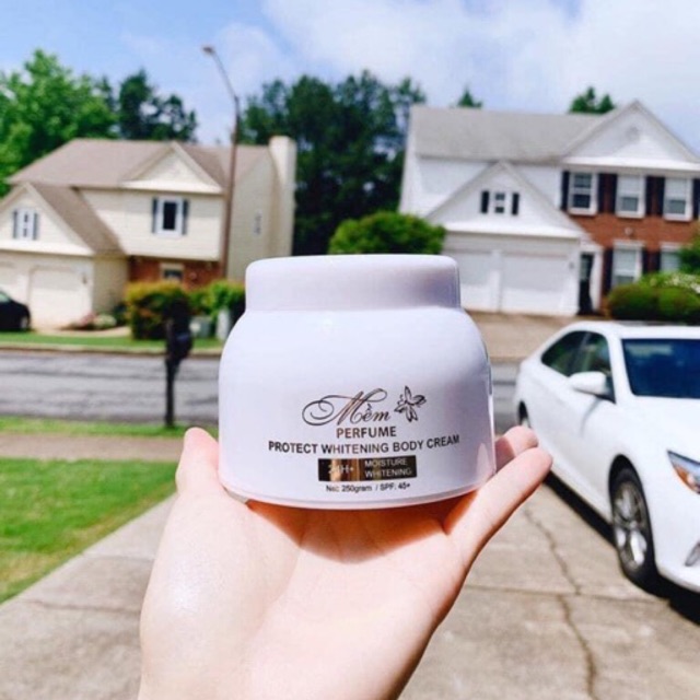 [HCM]Body Mềm Perfume  A Cosmetics