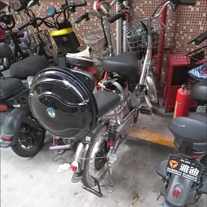 Thùng đồ, cốp đồ gắn đuôi xe đạp điện, xe máy điện